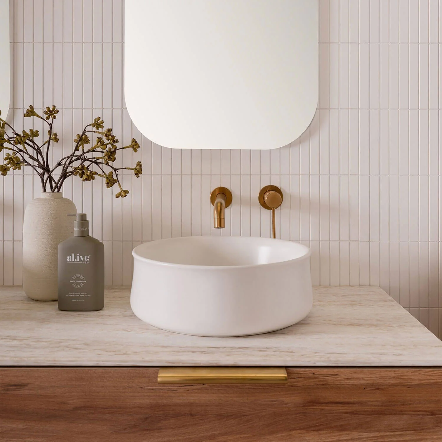 Jennifer Classic Round Ceramic Basin 360mm - Image 3
